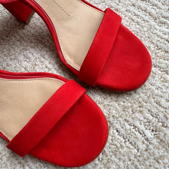 Gianni Bini Women’s Red Heels Size 8 - Picture 7 of 11